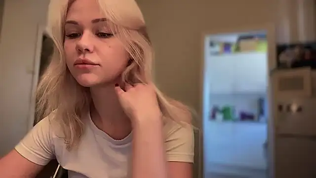 Leylia Lily online show from 23, 3, 2026