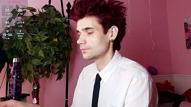 Snapshot of trevor_dreams chatting on 25, 2, 2026 trevor dreams online show from 25, 2, 2026