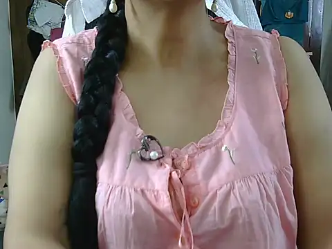 Hot Sonniyaa online show from 13, 4, 2026