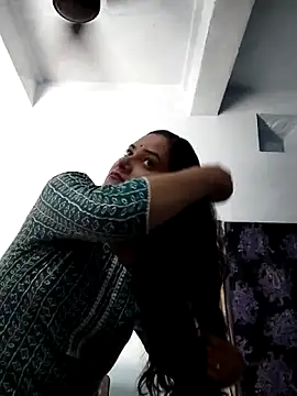 Anushka Singh0 online show from 25, 4, 2026