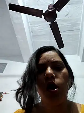 Anushka Singh0 online show from 23, 4, 2026