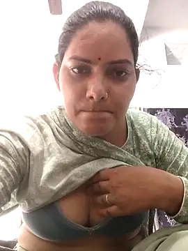 Snapshot of Anushka_Singh0 chatting on 11, 6, 2026 Anushka Singh0 online show from 11, 6, 2026