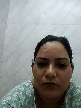 Snapshot of Anushka_Singh0 chatting on 18, 7, 2026 Anushka Singh0 online show from 18, 7, 2026