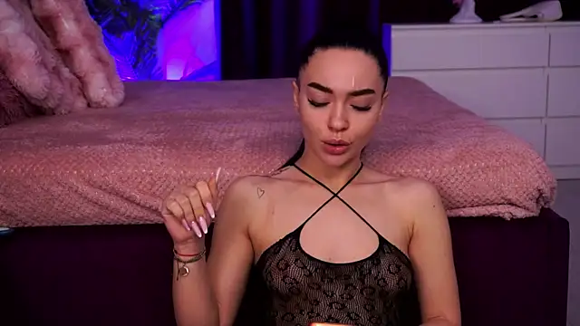 SashaLorrenz online show from 15, 4, 2026