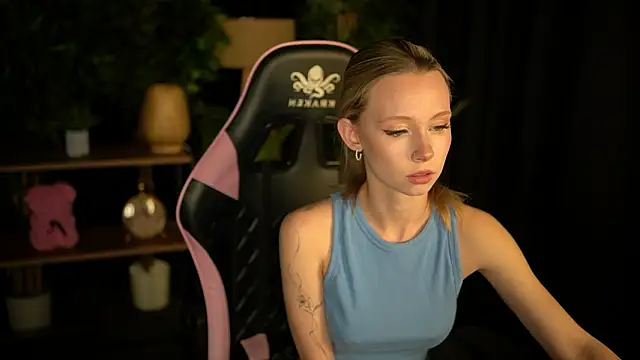 SweetDaisy me online show from 24, 3, 2026