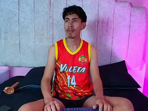 skinny jean  online show from 16, 3, 2026