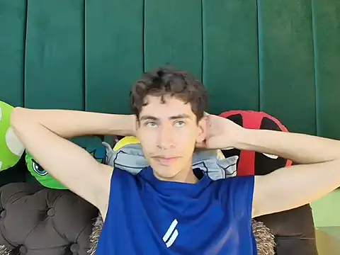 skinny jean  online show from 21, 2, 2026