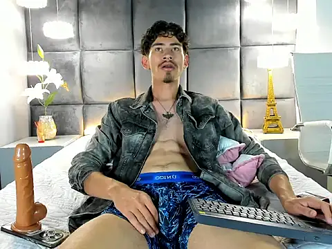 skinny jean  online show from 9, 5, 2026