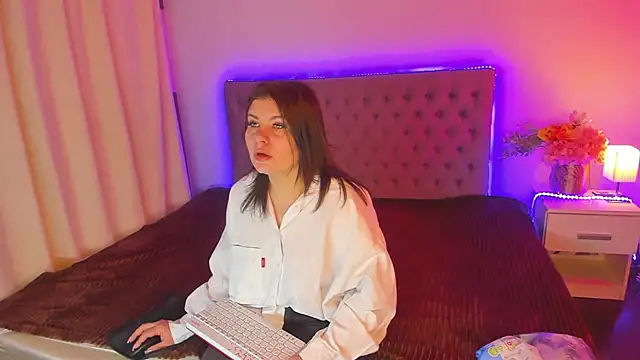 AmandaHoppe online show from 15, 4, 2026