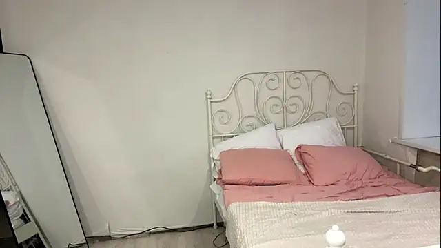 Salamandravantelo online show from 6, 3, 2026