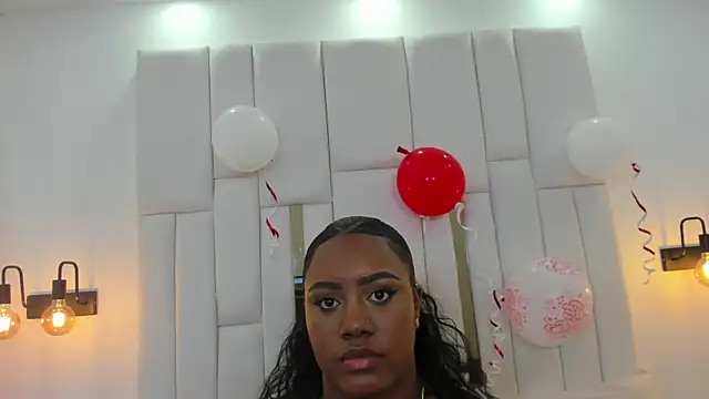 laia fisher  online show from 14, 2, 2026