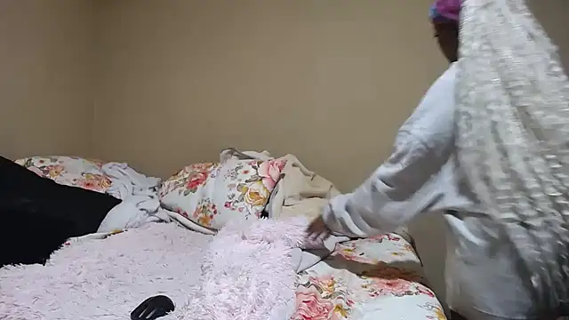 KinkyPxx online show from 9, 4, 2026