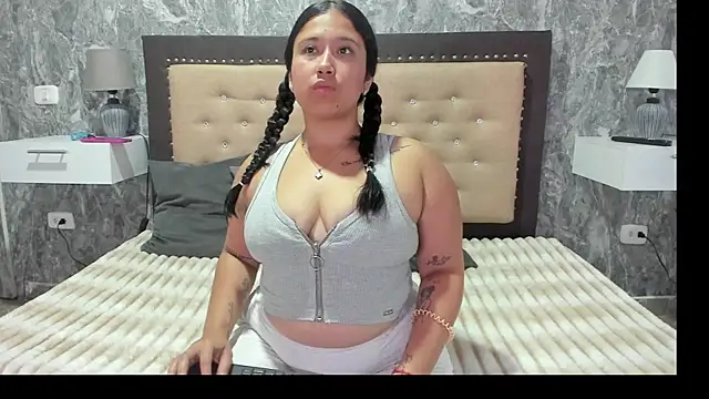 Daphne sweett online show from 25, 2, 2026