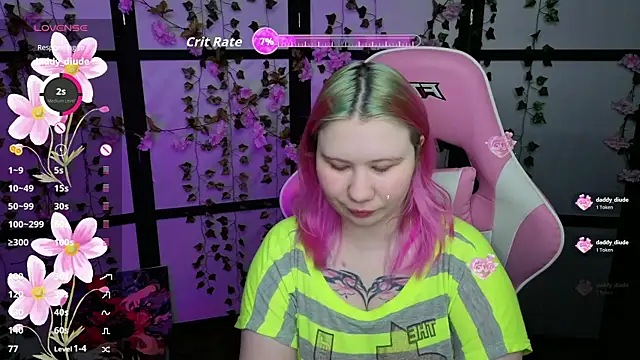 Snapshot of kitsune_little chatting on 6, 4, 2026 kitsune little online show from 6, 4, 2026