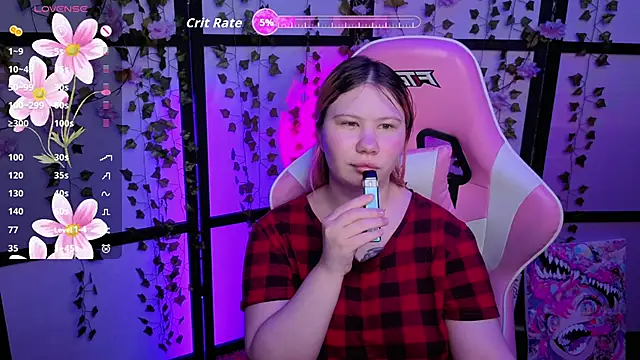 Snapshot of kitsune_little chatting on 6, 3, 2026 kitsune little online show from 6, 3, 2026