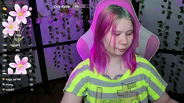 Snapshot of kitsune_little chatting on 24, 3, 2026 kitsune little online show from 24, 3, 2026