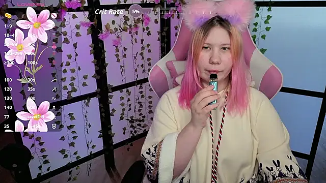 Snapshot of kitsune_little chatting on 10, 3, 2026 kitsune little online show from 10, 3, 2026