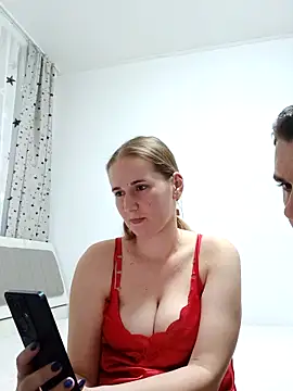 Snapshot of Bigtitslala chatting on 12, 2, 2026 Bigtitslala online show from 12, 2, 2026