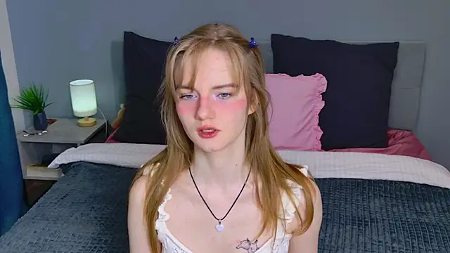 ElfieWhite online show from 30, 4, 2026