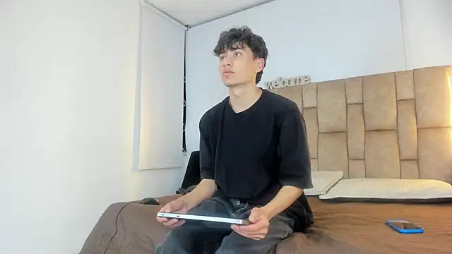 Snapshot of Noir_Sebas chatting on 1, 3, 2026 Noir Sebas online show from 1, 3, 2026