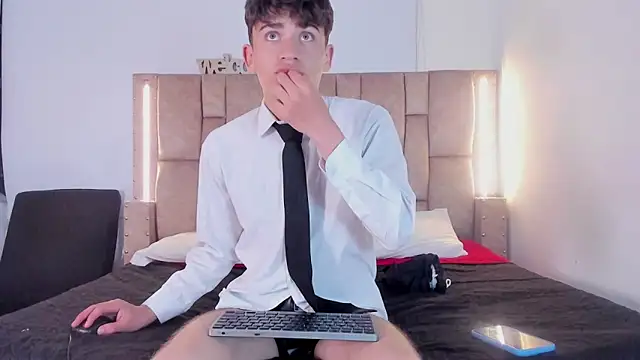 Noir Sebas online show from 27, 3, 2026