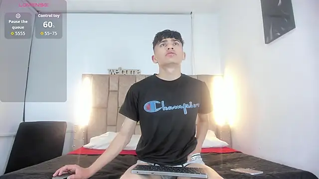 Noir Sebas online show from 14, 4, 2026