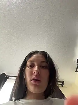 Snapshot of Lucyfer_fire chatting on 1, 3, 2026 Lucyfer fire online show from 1, 3, 2026