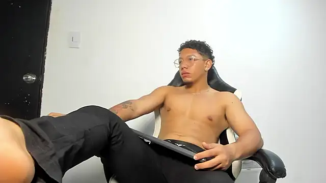 Snapshot of MaxSeduce23 chatting on 22, 2, 2026 MaxSeduce23 online show from 22, 2, 2026