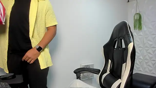 Snapshot of MaxSeduce23 chatting on 16, 2, 2026 MaxSeduce23 online show from 16, 2, 2026