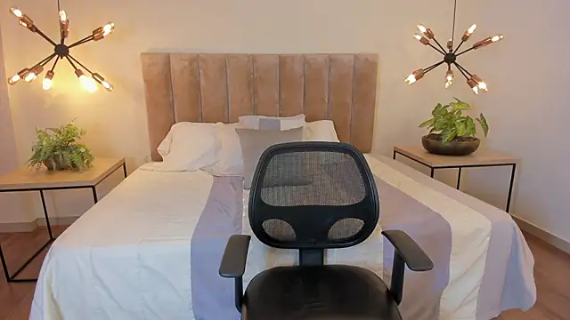 Samantha Dupre online show from 8, 3, 2026