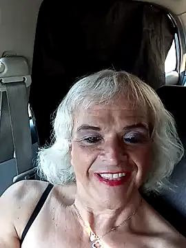 Snapshot of dustbunny64 chatting on 30, 3, 2026 dustbunny64 online show from 30, 3, 2026