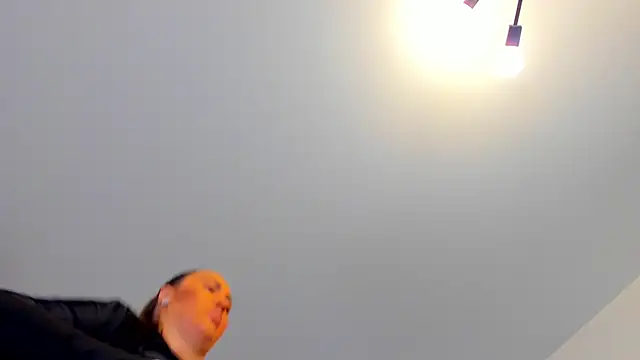 xMissElegantx online show from 19, 4, 2026