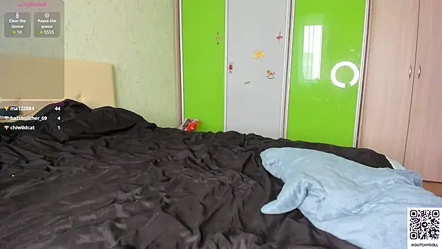 GlitchyDolly online show from 27, 3, 2026