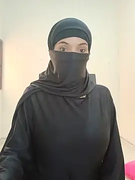 aminaa  online show from 16, 7, 2026