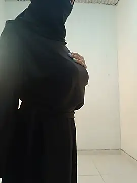 aminaa  online show from 4, 7, 2026