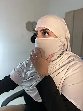 rashaaa  online show from 8, 4, 2026