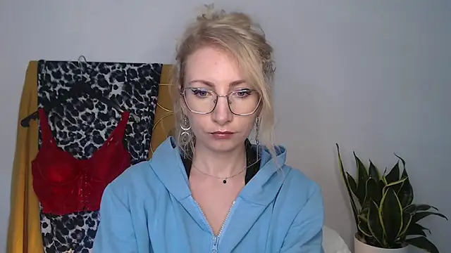 CinderellaMoon online show from 21, 4, 2026