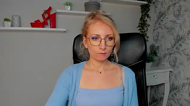 CinderellaMoon online show from 16, 3, 2026