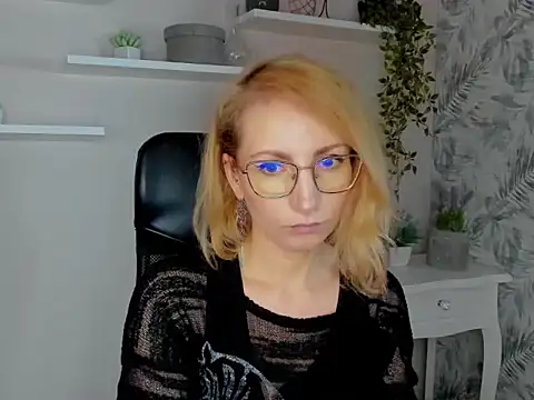 CinderellaMoon online show from 23, 2, 2026