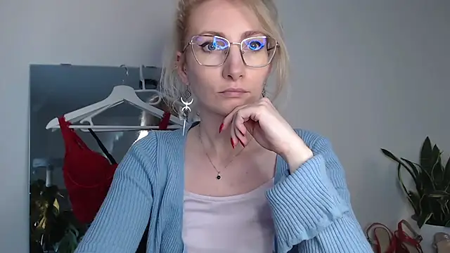 CinderellaMoon online show from 1, 4, 2026