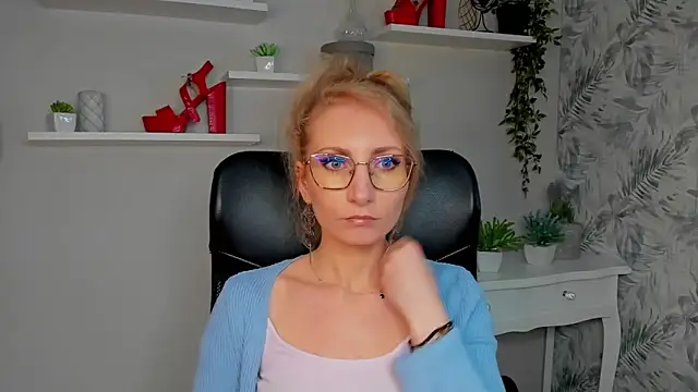 CinderellaMoon online show from 19, 3, 2026