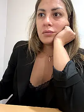 leona-david online show from 2, 6, 2026