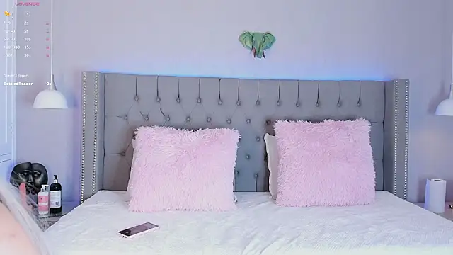 angelina honey  online show from 23, 3, 2026