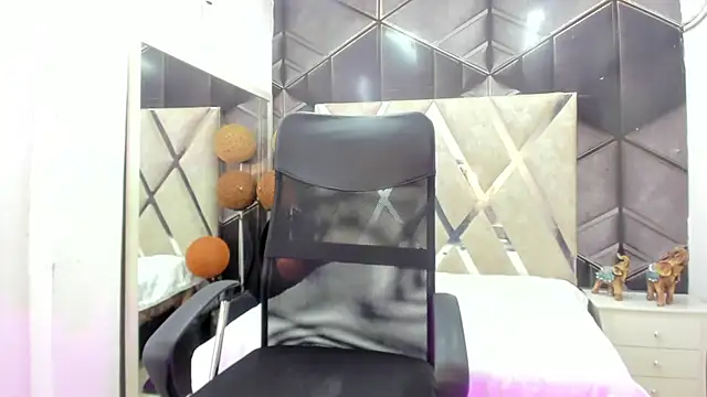 Snapshot of Agatta_Adams chatting on 20, 6, 2026 Agatta Adams online show from 20, 6, 2026