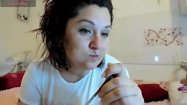 Snapshot of EVELYNA88 chatting on 14, 7, 2026 EVELYNA88 online show from 14, 7, 2026