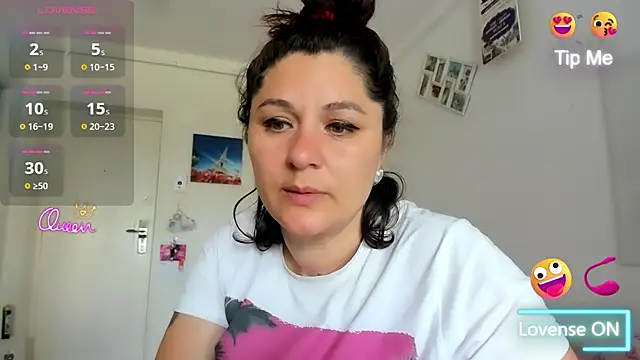 Snapshot of EVELYNA88 chatting on 15, 7, 2026 EVELYNA88 online show from 15, 7, 2026