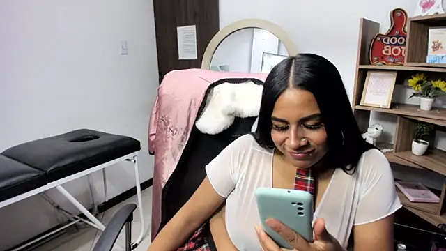 Scarlett Moom online show from 23, 4, 2026