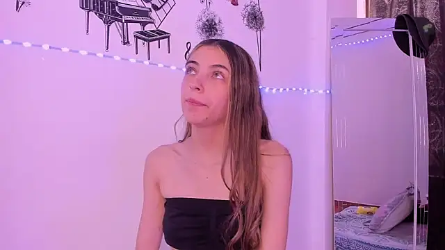 Sophie vega1 online show from 8, 7, 2026