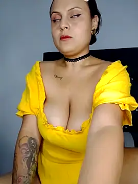 Snapshot of tiifany_lopez chatting on 7, 6, 2026 tiifany lopez online show from 7, 6, 2026