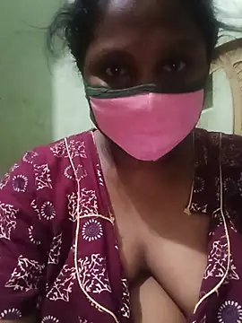 Snapshot of tamilkaviya431 chatting on 4, 6, 2026 tamilkaviya431 online show from 4, 6, 2026
